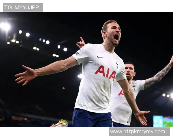 凯恩赛后采访语出惊人幽默金句引爆全场笑声成为焦点